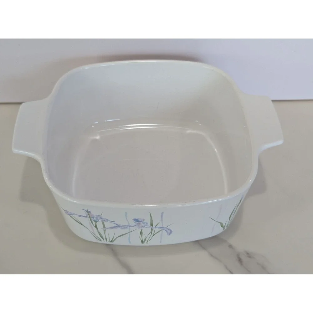 Vintage Casserole Dish Corning Ware 1.5L Shadow Iris Floral A-1 1/2-B